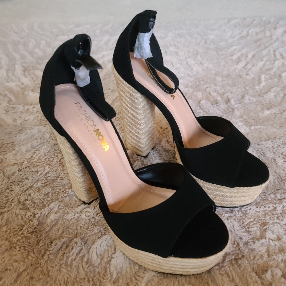 Fashion Nova Fanatic Platform Heeled Sandals